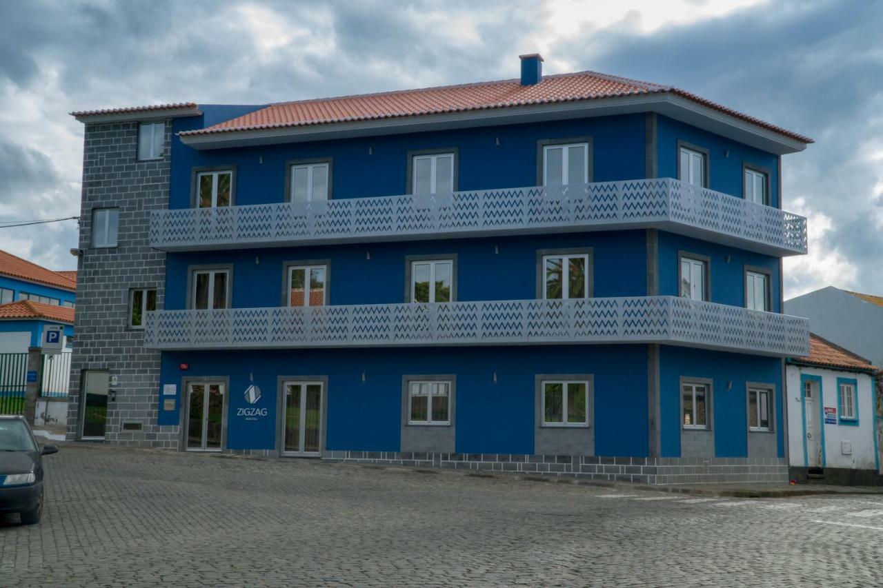 Zigzag Hostel Praia da Vitória Dış mekan fotoğraf
