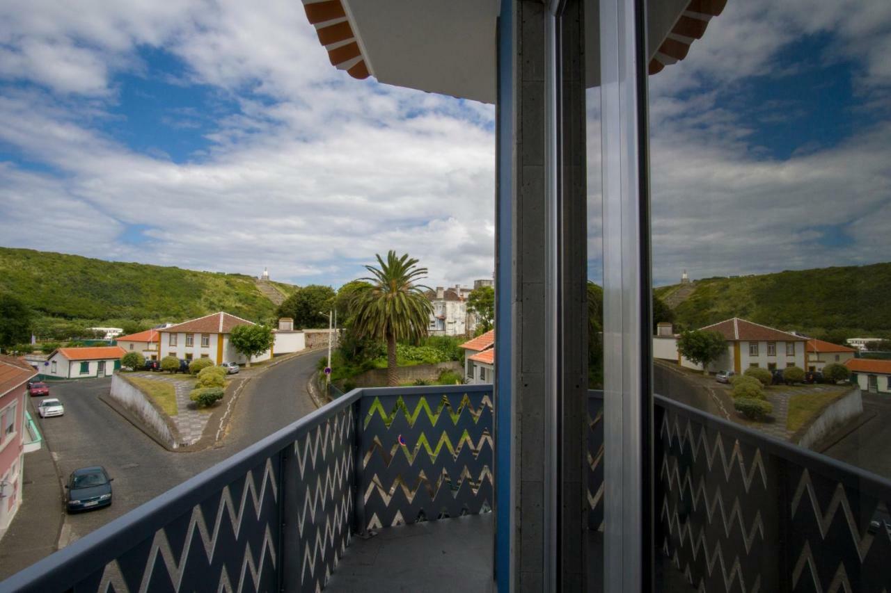 Zigzag Hostel Praia da Vitória Dış mekan fotoğraf