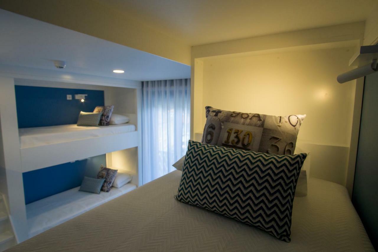 Zigzag Hostel Praia da Vitória Dış mekan fotoğraf