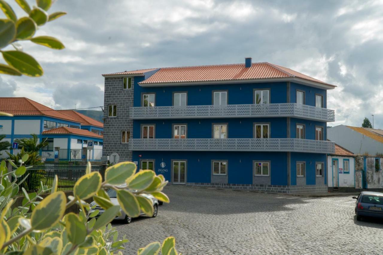 Zigzag Hostel Praia da Vitória Dış mekan fotoğraf