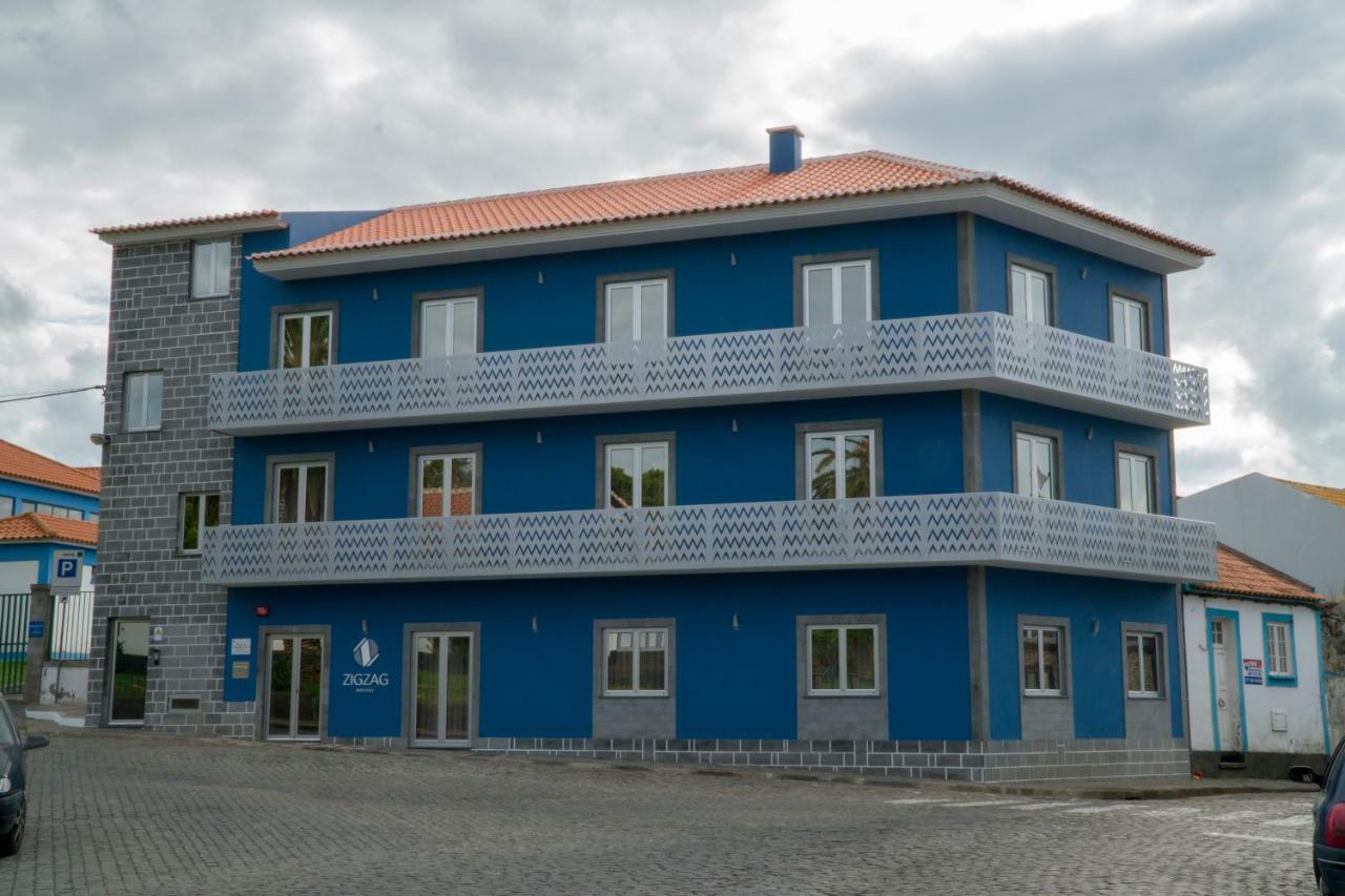 Zigzag Hostel Praia da Vitória Dış mekan fotoğraf
